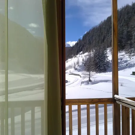 Hotel Foyer De Montagne 3*